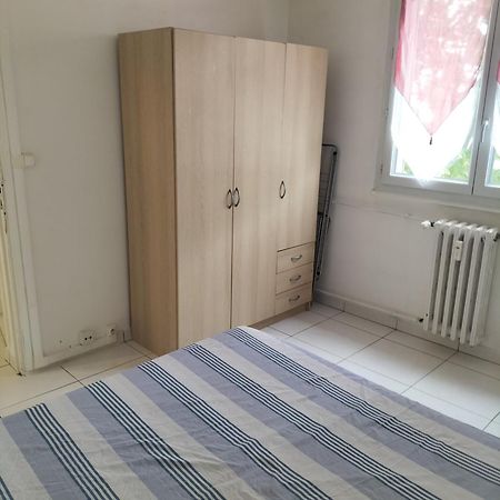 Joli Appartement Proche Metro Lione Esterno foto