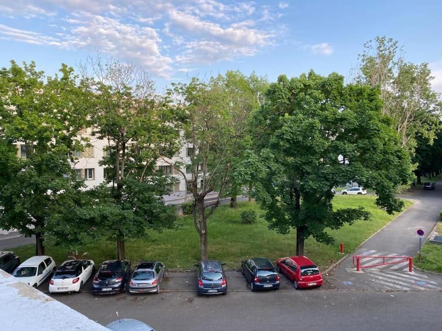 Joli Appartement Proche Metro Lione Esterno foto