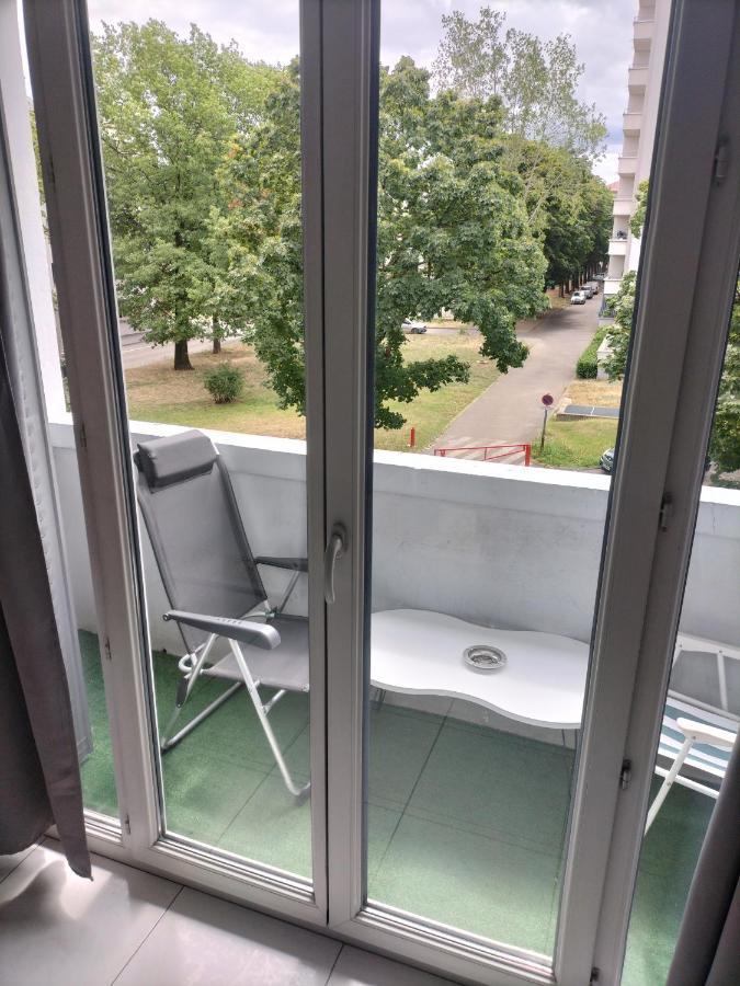 Joli Appartement Proche Metro Lione Esterno foto